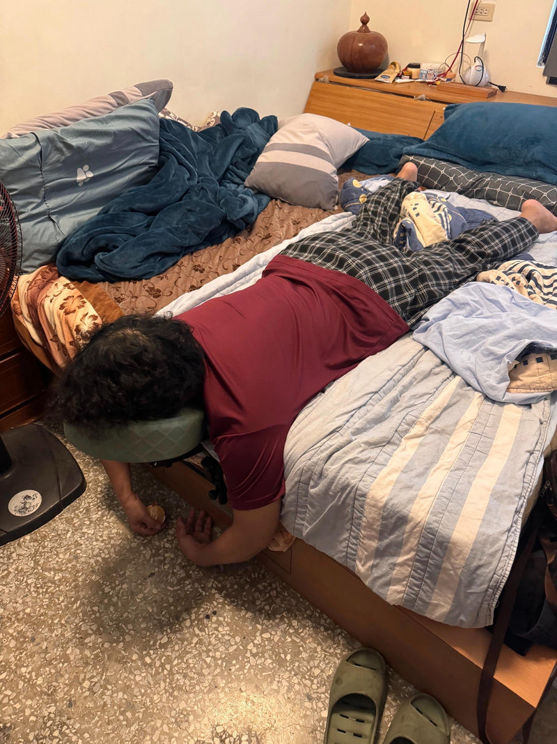 Vitabyo Bed Cradle in use — review photo