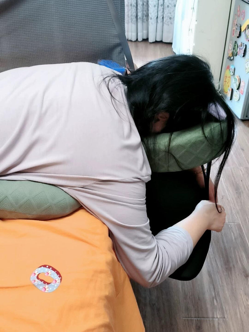 Vitabyo Bed Cradle in use — review photo